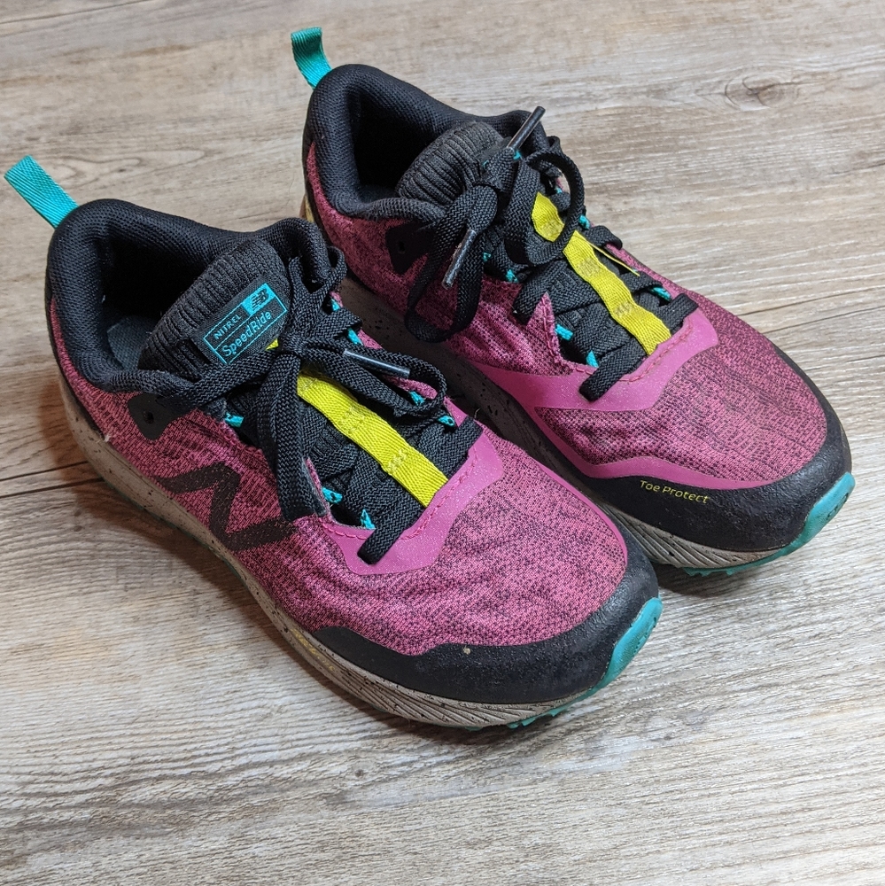 New Balance sneakers outdoor toe protect hike running big kids size 1
